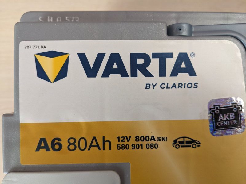 Автомобильный аккумулятор VARTA Silver Dynamic AGM 80Ah 800А R+ (правый +) F21 564958891430 фото
